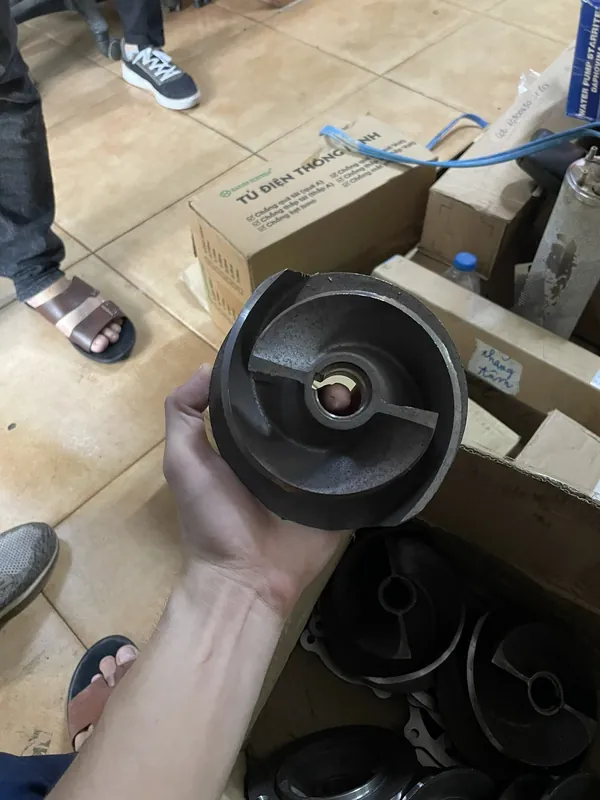 Bơm chìm chạy liên tục 24/24 được không?